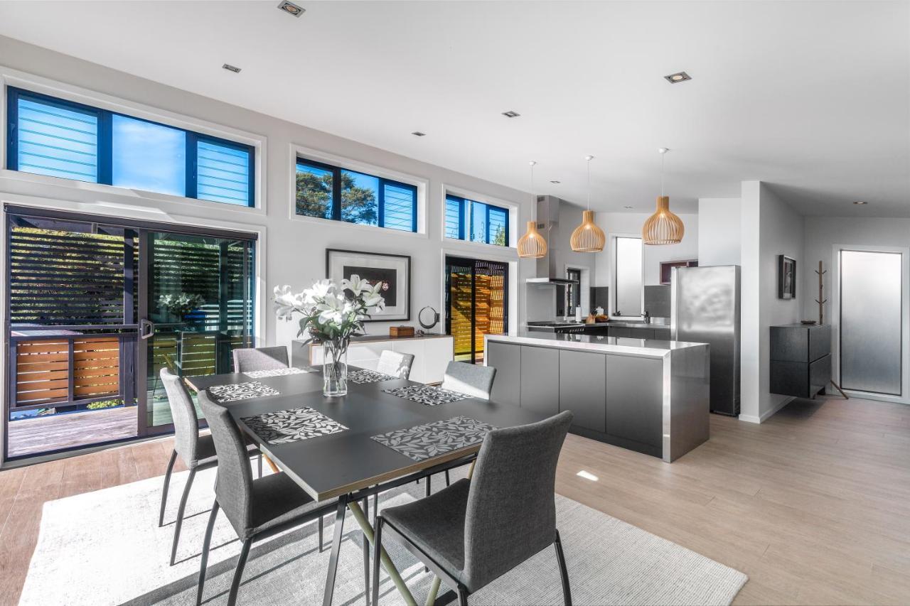 Taonga With Sea Views By Waiheke Unlimited Villa Oneroa Kültér fotó